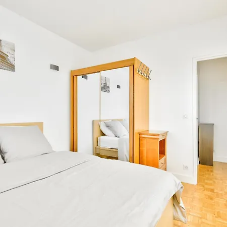 Lumineux Et Cosy A 15min De Paris Apartamento